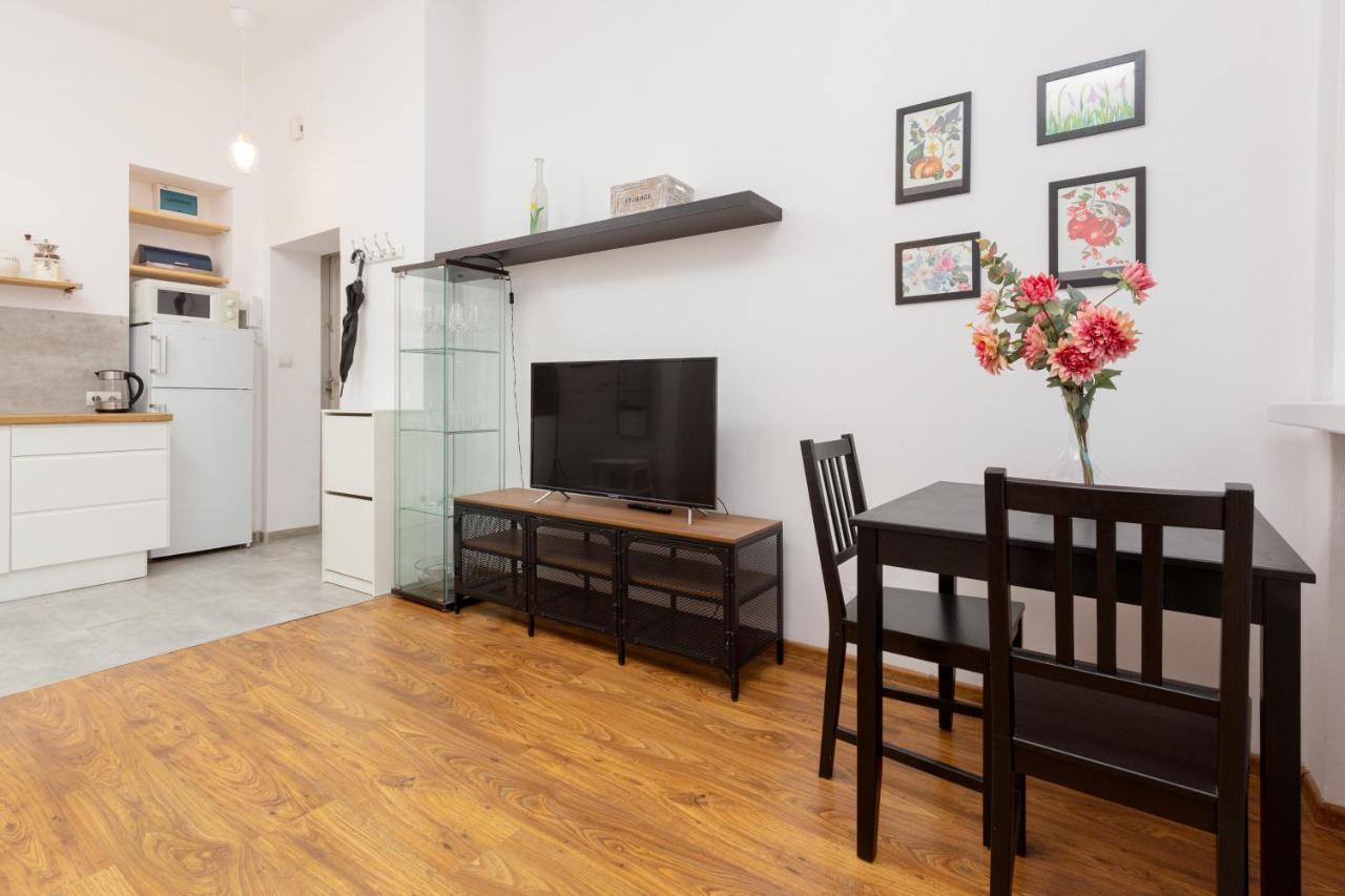 Downtown Studio Marszalkowska By Noclegi Renters Варшава Екстериор снимка
