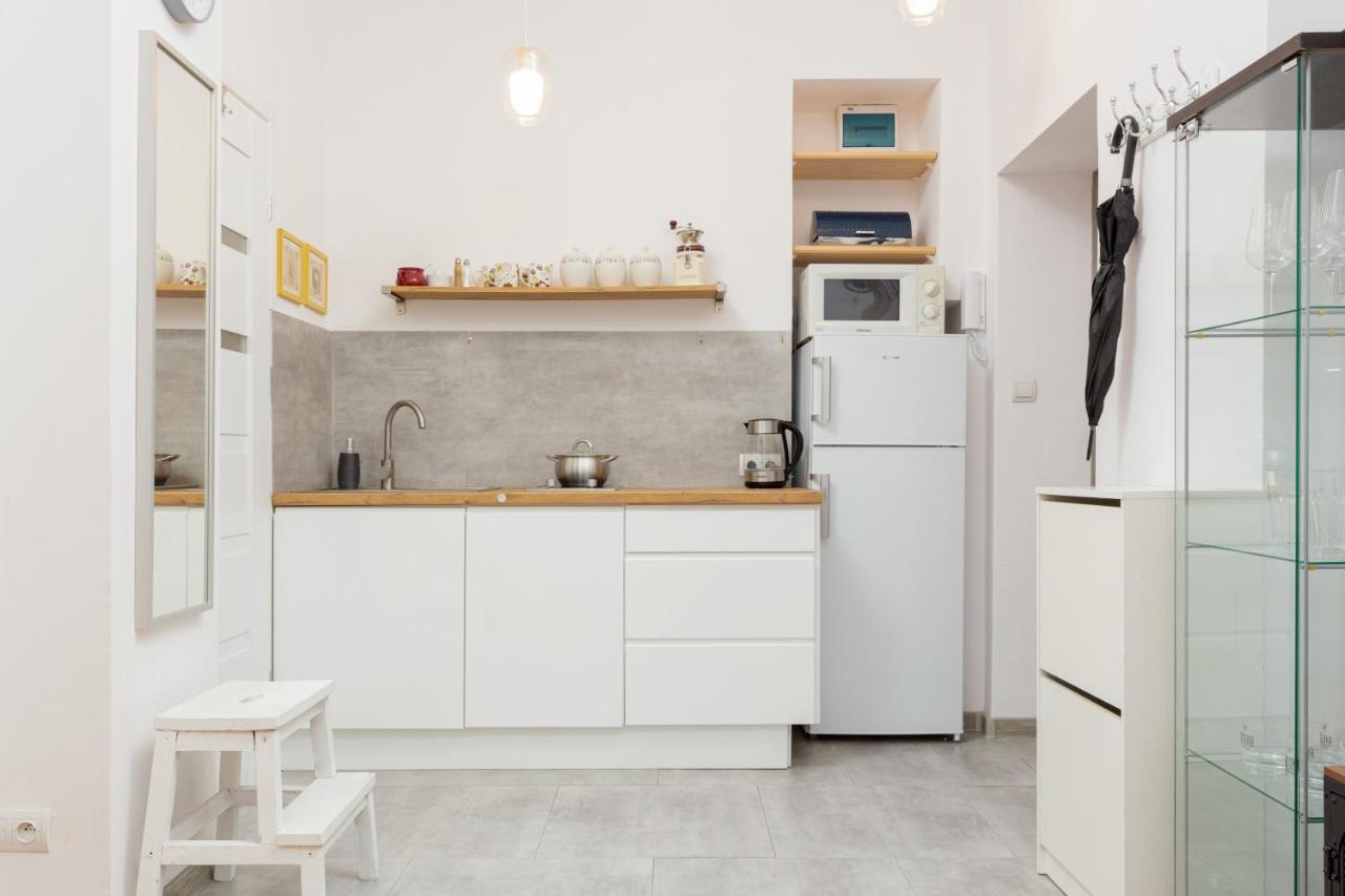 Downtown Studio Marszalkowska By Noclegi Renters Варшава Екстериор снимка